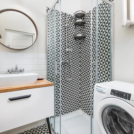 Solidarności 75 By Homeprime * Warszawa